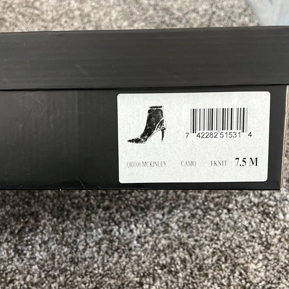 Pump booties - Picture 5 of 5